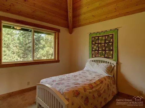 54435 Elk Dr, Bend, OR 97707 photo 20