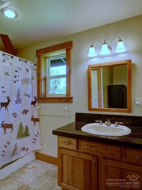 54435 Elk Dr, Bend, OR 97707 photo 21