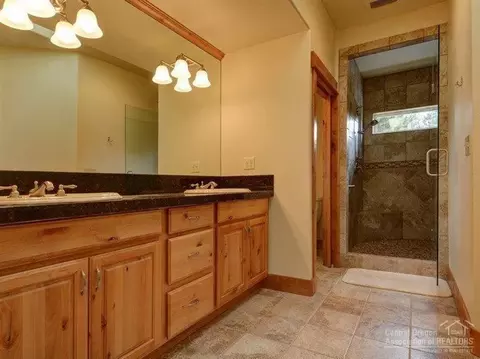54435 Elk Dr, Bend, OR 97707 photo 15