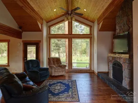 54435 Elk Dr, Bend, OR 97707 photo 7