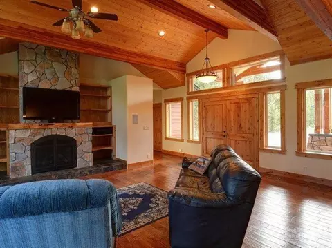 54435 Elk Dr, Bend, OR 97707 photo 8