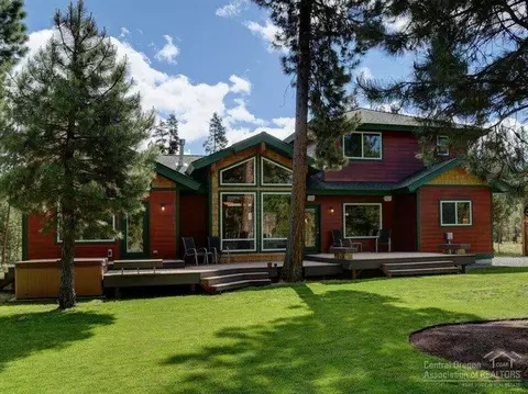 54435 Elk Dr, Bend, OR 97707 photo 3