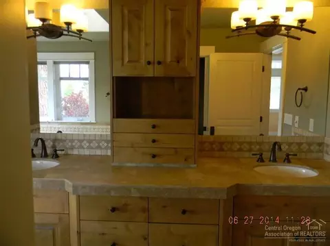 2365 NW Brickyard St, Bend, OR 97701 photo 23