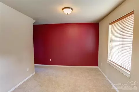 61142 Kepler St, Bend, OR 97702 photo 7