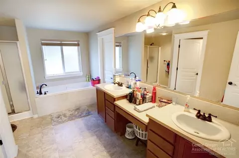 61142 Kepler St, Bend, OR 97702 photo 19