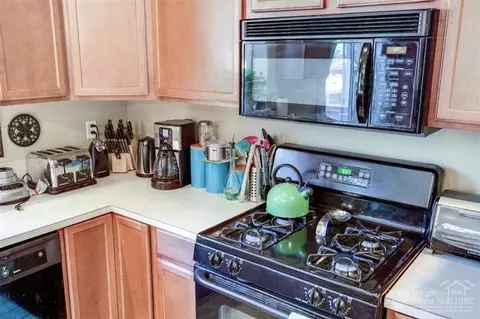 61142 Kepler St, Bend, OR 97702 photo 15