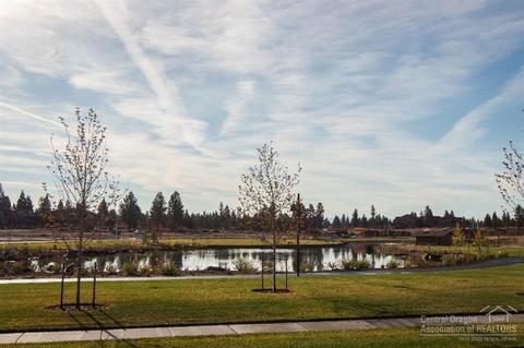 2802 Shields Dr, Bend, OR 97701 photo 1