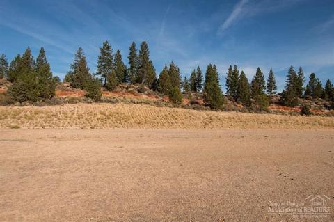 2802 Shields Dr, Bend, OR 97701 photo 3