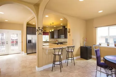 63226 Boyd Acres, Bend, OR 97701 photo 6