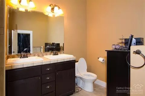 63226 Boyd Acres, Bend, OR 97701 photo 12