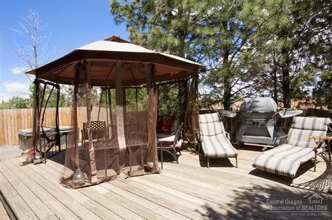 63226 Boyd Acres, Bend, OR 97701 photo 18