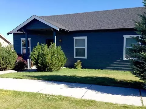 20724 Beaumont Dr, Bend, OR 97701 photo 1
