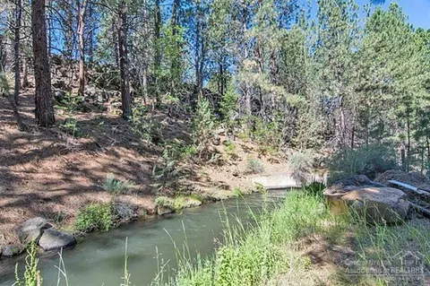 60299 SE Tekampe Rd, Bend, OR 97702 photo 5