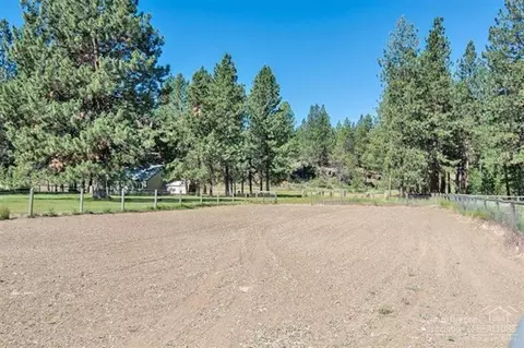 60299 SE Tekampe Rd, Bend, OR 97702 photo 11