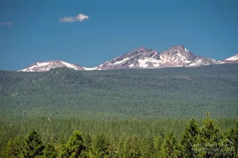 150 NW Phils Loop, Bend, OR 97701 photo 9