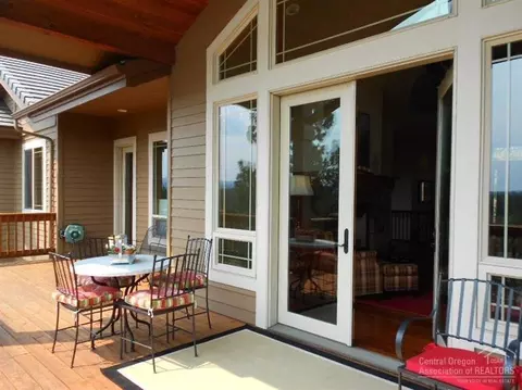 150 NW Phils Loop, Bend, OR 97701 photo 22