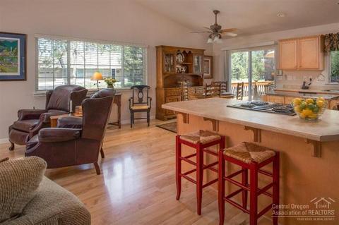 55932 Black Duck Rd, Bend, OR 97707 photo 1