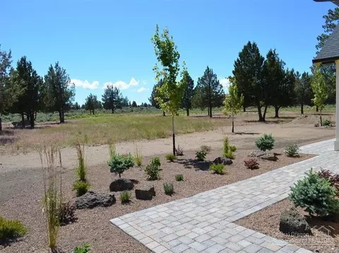 22149 Rickard Rd, Bend, OR 97702 photo 5