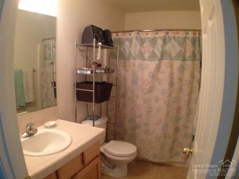  2828 NE Forum Dr, Bend, OR 97701 photo 16