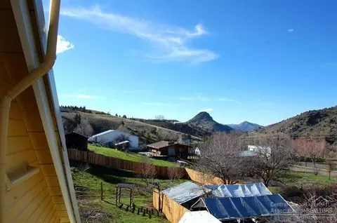 205 SE Sasser Dr, Mitchell, OR 97750 photo 16