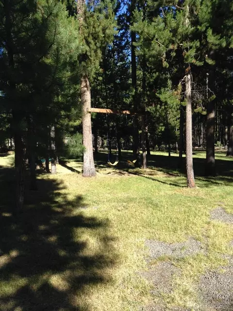 54876 Jack Pine Dr, Bend, OR 97707 photo 3