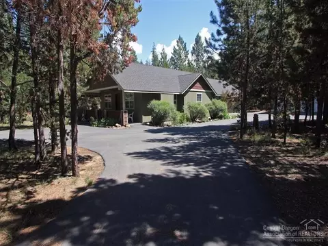 16983 Hermosa Rd, Bend, OR 97707 photo 2