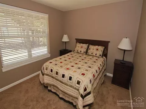 16983 Hermosa Rd, Bend, OR 97707 photo 11