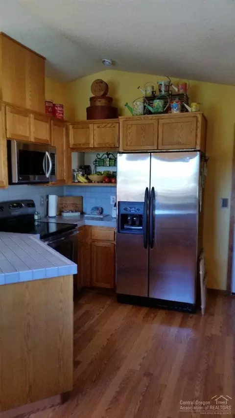 20724 Lyra Dr, Bend, OR 97701 photo 3