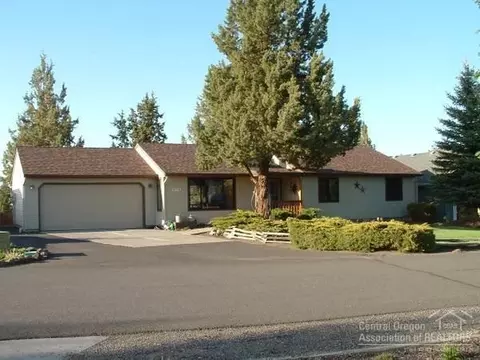 20724 Lyra Dr, Bend, OR 97701 photo 1