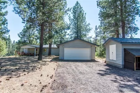 16485 Beaver Dr, Bend, OR 97707 photo 1