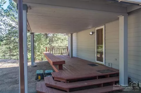 16485 Beaver Dr, Bend, OR 97707 photo 3