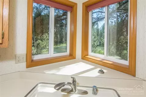 16485 Beaver Dr, Bend, OR 97707 photo 14
