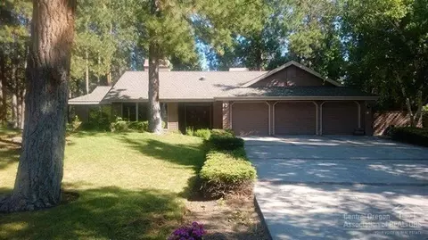 20386 Big Bear Ct, Bend, OR 97702 photo 4