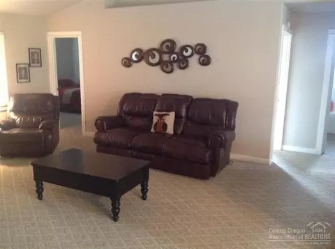20735 Nicolette Dr, Bend, OR 97701 photo 17
