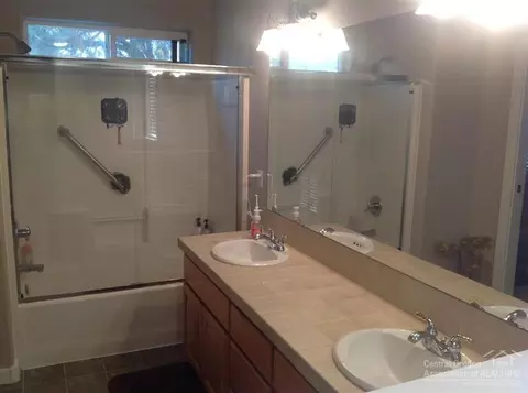 20735 Nicolette Dr, Bend, OR 97701 photo 9