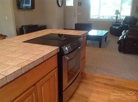 20735 Nicolette Dr, Bend, OR 97701 photo 7