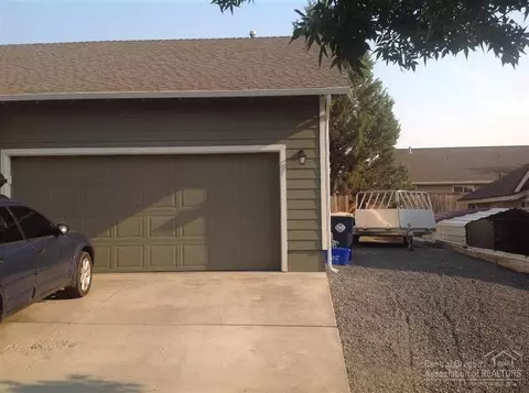 20735 Nicolette Dr, Bend, OR 97701 photo 8