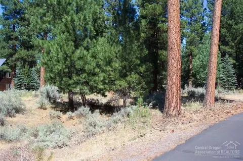 396 E Tyee Dr, Sisters, OR 97759 photo 5