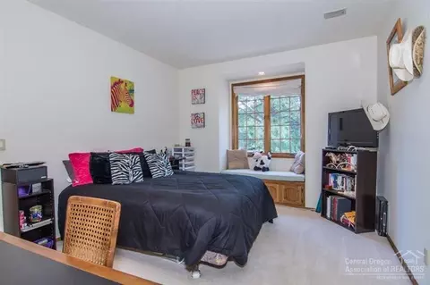 20406 White Pass Ct, Bend, OR 97702 photo 18