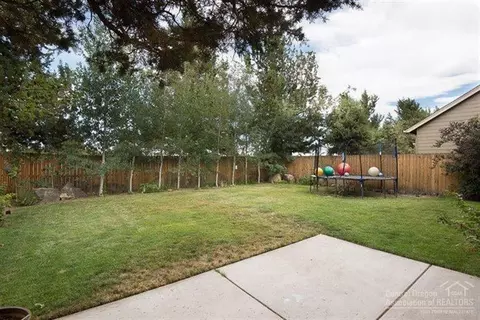 61514 Edro Pl, Bend, OR 97702 photo 8