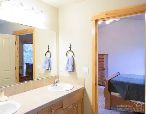 61514 Edro Pl, Bend, OR 97702 photo 5