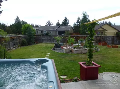 20644 Beaumont Dr, Bend, OR 97701 photo 25