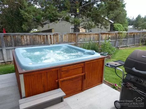 20644 Beaumont Dr, Bend, OR 97701 photo 23