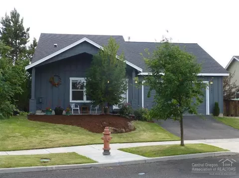 20644 Beaumont Dr, Bend, OR 97701 photo 2