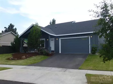 20644 Beaumont Dr, Bend, OR 97701 photo 3