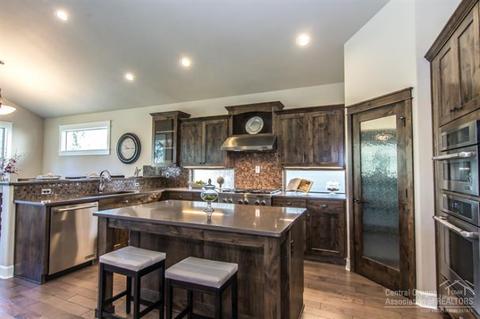20190 SE Stonegate Dr, Bend, OR 97702 photo 8