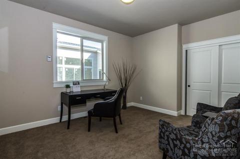 20190 SE Stonegate Dr, Bend, OR 97702 photo 18