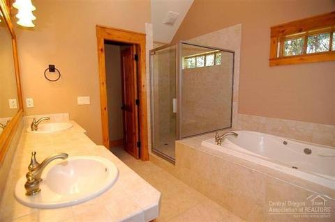 56740 Nest Pne, Bend, OR 97707 photo 9