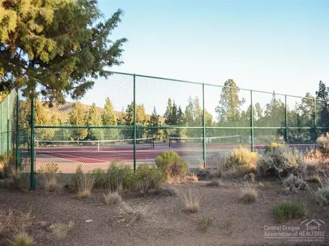 755 Nutcracker Dr, Redmond, OR 97756 photo 8