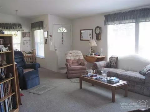 52830 Wayside Loop, La Pine, OR 97739 photo 3